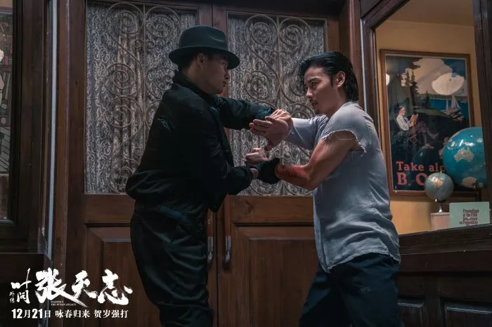Jin Zhang, Tony Jaa zdroj: imdb.com