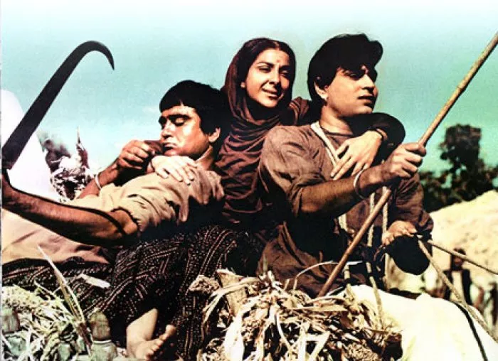 Nargis (Radha), Sunil Dutt (Birju), Rajendra Kumar zdroj: imdb.com