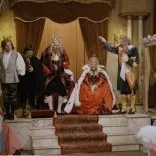 Co takhle svatba, princi? (1986) - Královský komorí