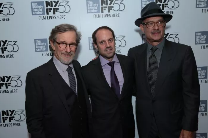 Tom Hanks (James B. Donovan), Steven Spielberg, Jeff Skoll zdroj: imdb.com 
promo k filmu
