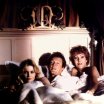 I seduttori della domenica (1980) - Donna (segment 'An Englishman's Home')