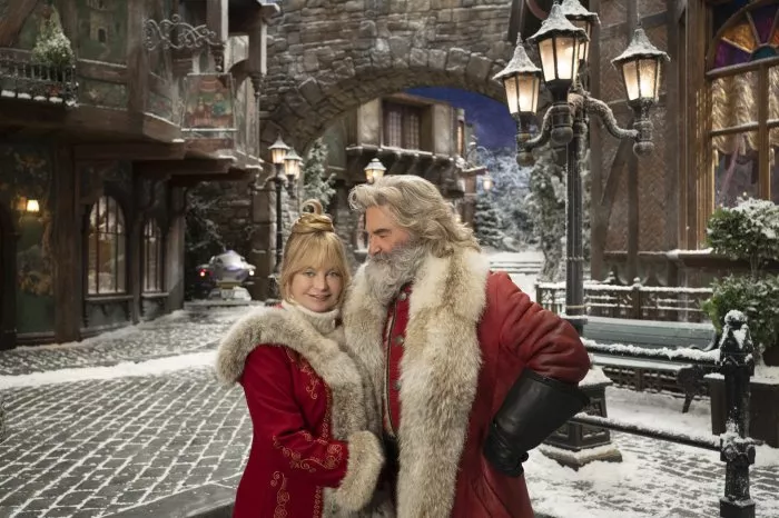 Goldie Hawn (Mrs. Claus), Kurt Russell (Santa Claus) zdroj: imdb.com