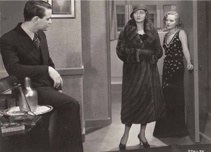 Lew Ayres (Michael Rand), Hedda Hopper (Mrs. Rand), Dorothy Revier (Jill MacDonald) zdroj: imdb.com