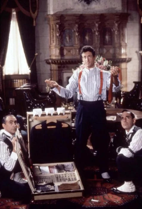 Sylvester Stallone (Angelo ’Snaps’ Provolone), Martin Ferrero (Luigi Finucci), Harry Shearer (Guido Finucci) zdroj: imdb.com