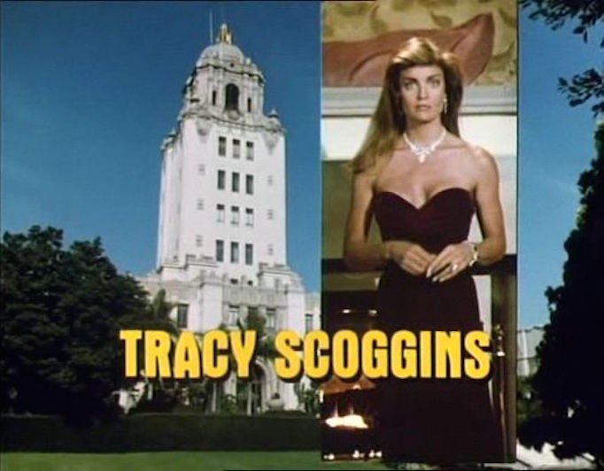 Tracy Scoggins (Monica Colby) zdroj: imdb.com