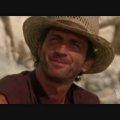 Kalifornské léto (2004) - Tyler 'Driftwood Guy' James Obregon