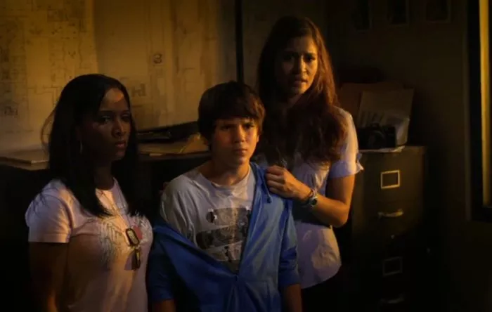 Mercedes Mason (Jenny), Noree Victoria (Shilah), Mattie Liptak (George) zdroj: imdb.com