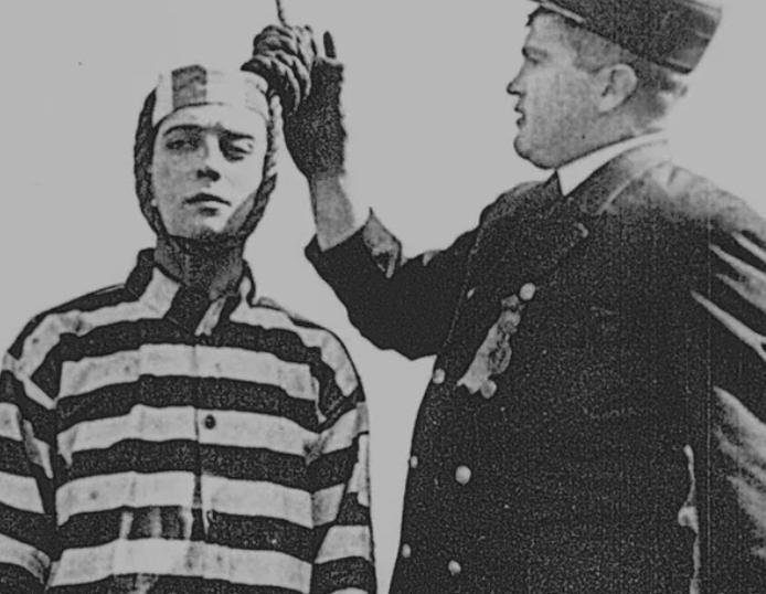 Buster Keaton (Golfer Turned Prisoner, Guard), Edward F. Cline (Hangman) zdroj: imdb.com