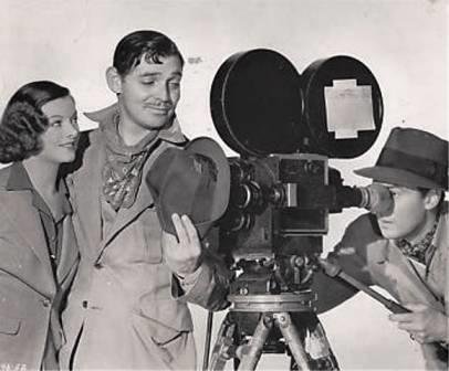Clark Gable, Myrna Loy, Walter Pidgeon zdroj: imdb.com