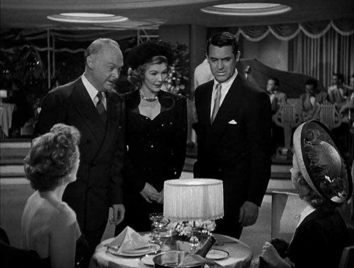 Cary Grant (Dick Nugent), Shirley Temple (Susan Turner), Myrna Loy (Judge Margaret Turner), Don Beddoe (Joey), Veda Ann Borg (Agnes Prescott) zdroj: imdb.com