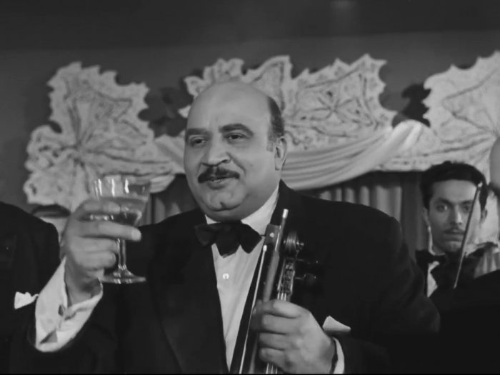 Smolař (1956) - Le violoniste du cabaret russe