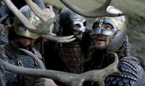 Gerard Butler (Beowulf), Tony Curran (Hondscioh) zdroj: imdb.com
