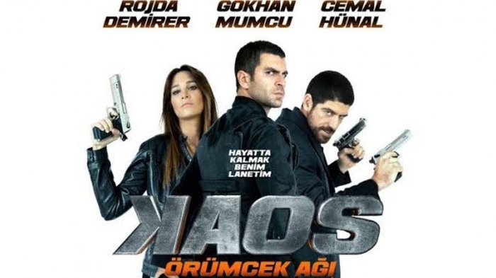 Cemal Hünal, Rojda Demirer, Gökhan Mumcu zdroj: imdb.com
