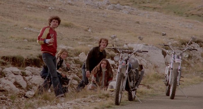 Autostop za 2 mil. dolarů (1977) - Motorcycle Punk #1