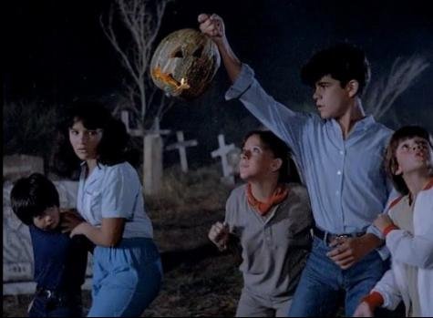 Cementerio del terror (1985) - Anita
