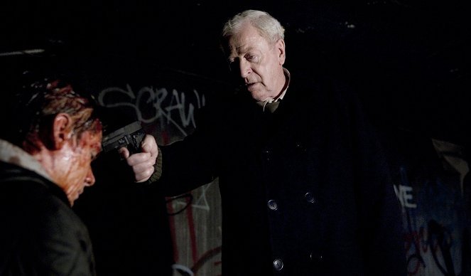 Michael Caine (Harry Brown)