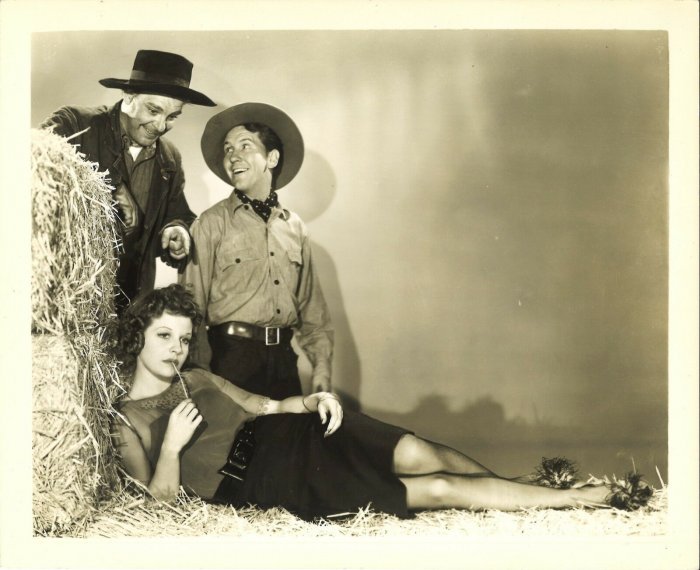 Lon Chaney Jr. (Lennie Small), Betty Field (Mae Jackson), Burgess Meredith (George Milton) zdroj: imdb.com