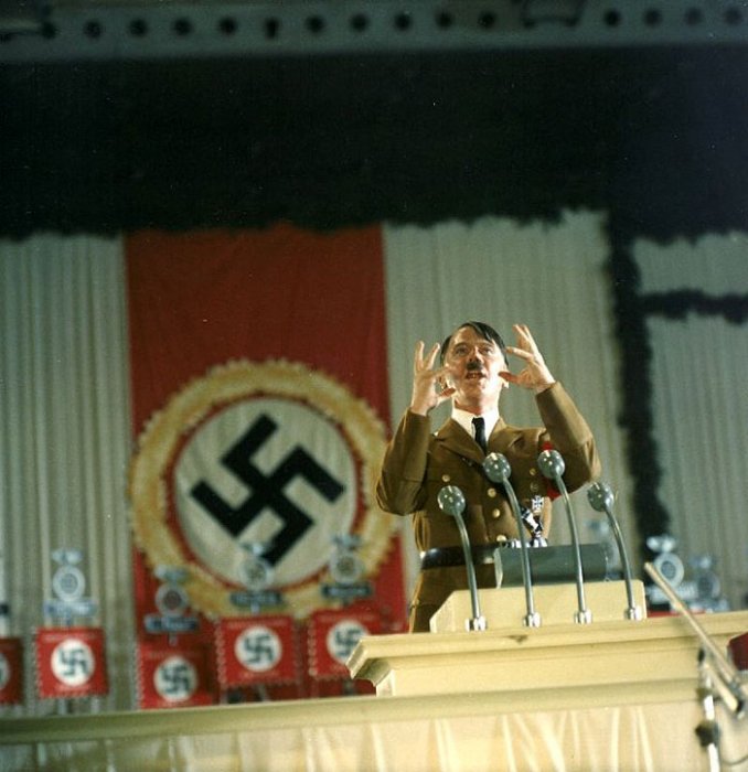 Gunnar Möller (Adolf Hitler)