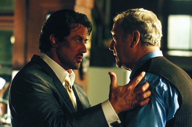 Sylvester Stallone (Jack Carter), Michael Caine (Cliff Brumby)