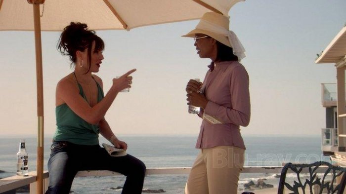 Krista Allen (Lucinda), Aisha Tyler (Jane) zdroj: imdb.com