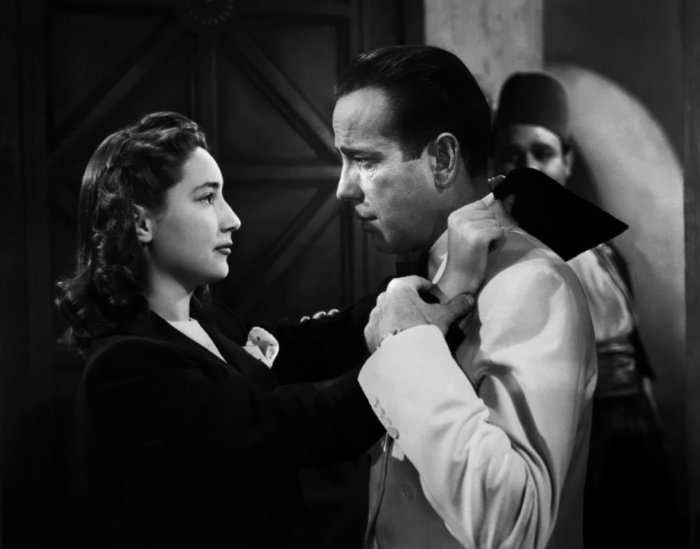 Humphrey Bogart (Rick Blaine), Joy Page (Annina Brandel), Dan Seymour (Abdul) zdroj: imdb.com