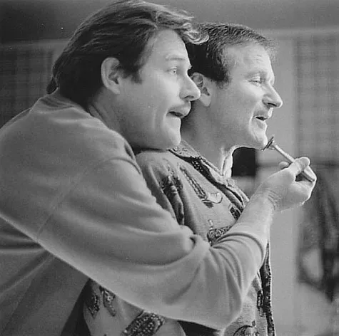 Robin Williams (Jack Powell), Brian Kerwin (Brian Powell) zdroj: imdb.com