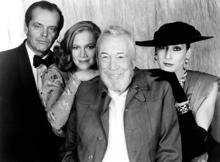 Jack Nicholson (Charley Partanna), Kathleen Turner (Irene Walker), Anjelica Huston (Maerose Prizzi), John Huston zdroj: imdb.com