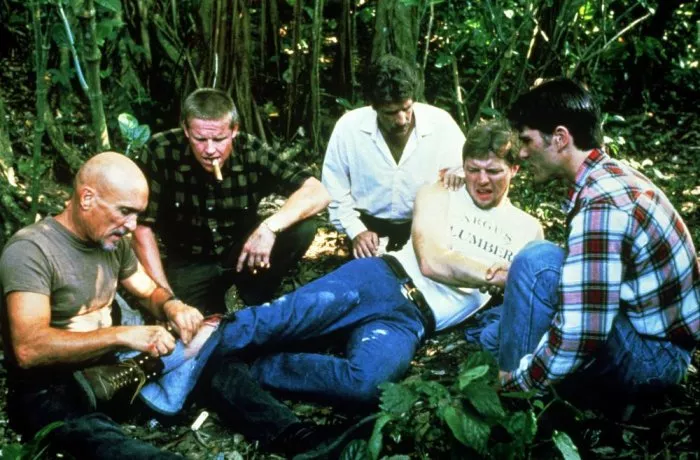 Robert Duvall (Norman Shrike), Gary Busey (Jack), Michael Schoeffling (Corey Burck), Glenn Frey (Spence) zdroj: imdb.com