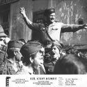  
V strede hore Martin Ťapák (sovietsky partizán kapitán Rybin), ostatní
