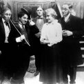 Chaplin se žení (1915) - Suitor - the Fake Count