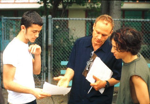 Michael Bacall (Chad), Joseph Gordon-Levitt (Lyle), Jordan Melamed zdroj: imdb.com