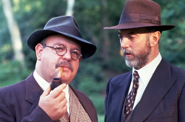Agatha Christie: Poirot: Vražda na golfovom ihrisku (1995) - Giraud