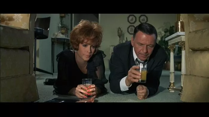 Frank Sinatra (Tony Rome), Jill St. John (Ann Archer) zdroj: imdb.com