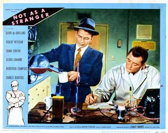 Robert Mitchum (Lucas Marsh), Frank Sinatra (Alfred Boone) zdroj: imdb.com
