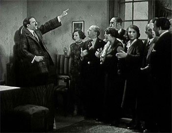 Muži v ofsajde (1931) - příbuzná pana Načeradce