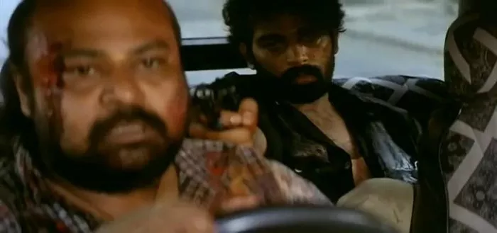 J.D. Chakravarthi (Satya), Saurabh Shukla (Kallu Mama) zdroj: imdb.com