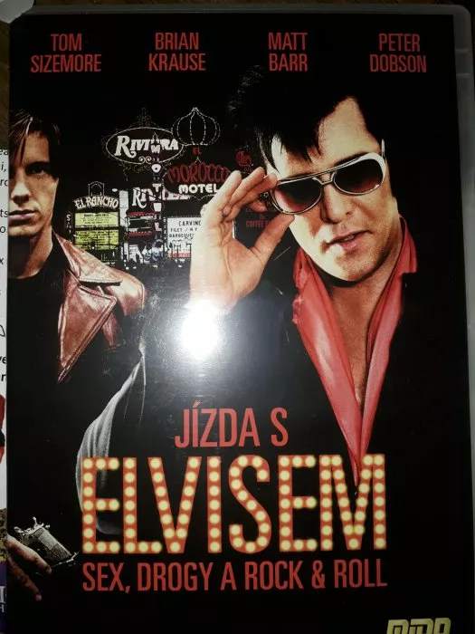 Peter Dobson (Elvis Presley), Matt Barr (David Stanley) zdroj: imdb.com