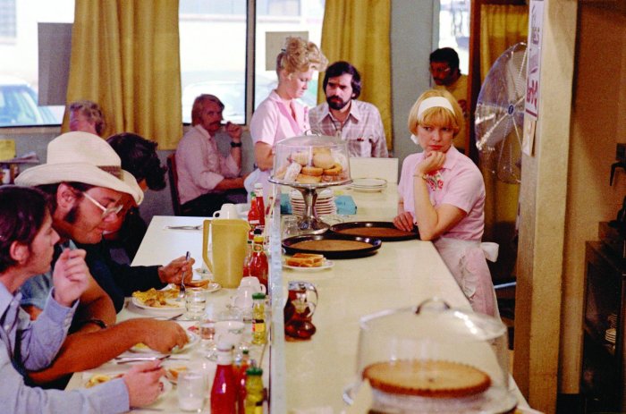 Martin Scorsese (Diner Patron), Ellen Burstyn (Alice Hyatt), Diane Ladd (Flo) zdroj: imdb.com