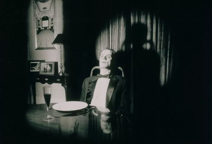 Camera Obscura (2000) - Comedian