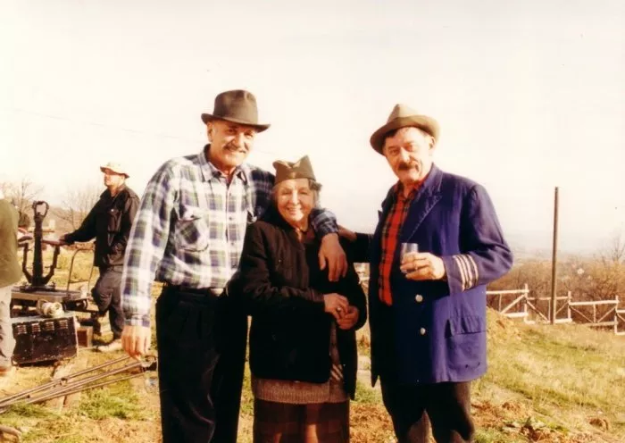 Petar Kralj (Petko Popaj), Tatjana Lukjanova (Deda Milojka), Velimir ’Bata’ Zivojinovic (Jeremija) zdroj: imdb.com
