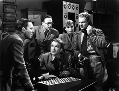 James Cagney (Dizzy Davis), Pat O’Brien, Craig Reynolds (Joe Allen), June Travis (Tommy Thomas) zdroj: imdb.com