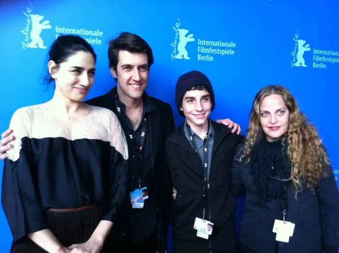 Ronit Elkabetz (Miri Roshko), Michael Moshonov (Tomer Roshko), Yoav Rotman (Yoni Roshko) zdroj: imdb.com
