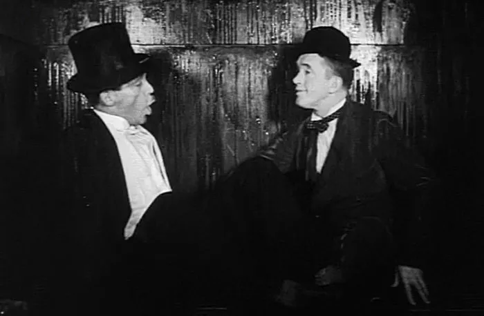 Arthur Housman (Drunk), Stan Laurel (Mr. Laurel) zdroj: imdb.com