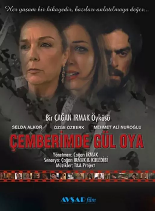 Selda Alkor (Yurdanur), Mehmet Ali Nuroglu (Mehmet), Özge Özberk (Young Yurdanur) zdroj: imdb.com