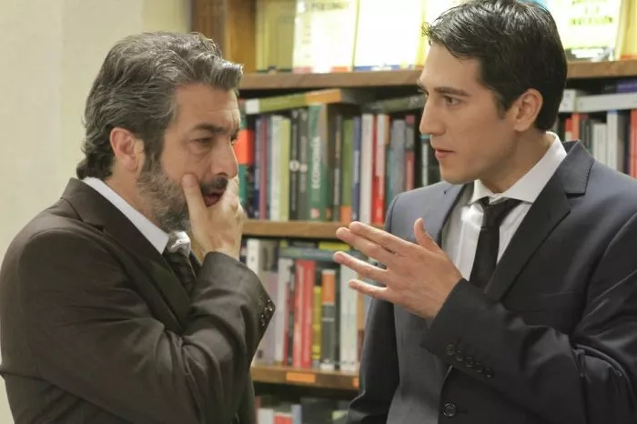 Ricardo Darín (Roberto Bermúdez), Alberto Ammann (Gonzalo Ruiz Cordera) zdroj: imdb.com