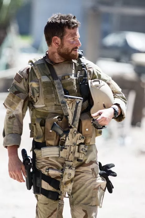 Bradley Cooper (Chris Kyle) zdroj: imdb.com