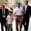 Robert De Niro (Lorenzo), Francis Capra (Calogero (Age 9)), Phil Foglia (Detective Vella), Mitch Kolpan (Detective Belsik)