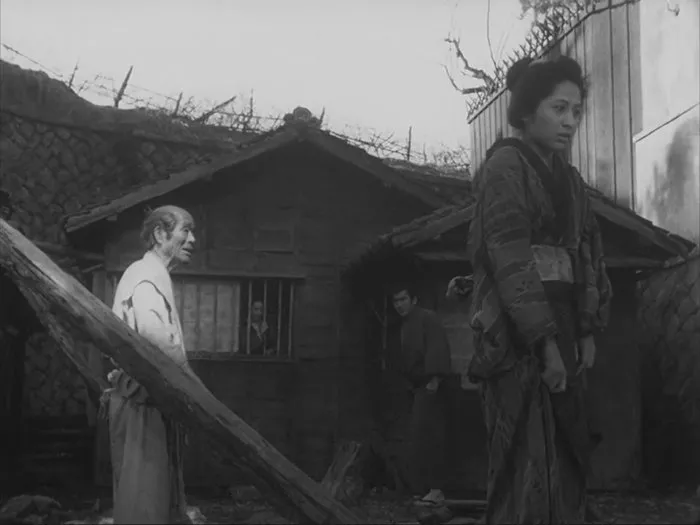 Toshirô Mifune (Sutekichi the Thief), Kyôko Kagawa (Okayo, Osugi’s Sister), Bokuzen Hidari (Kahei the Pilgrim), Isuzu Yamada (Osugi the Landlady) zdroj: imdb.com