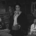 Na dně (1957) - Osugi the Landlady