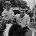 Malý uprchlík (1953) - Pony Ride Man